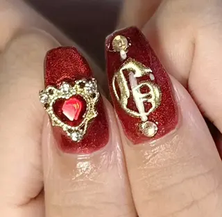 ネイル 新山 聖のネイルデザイン