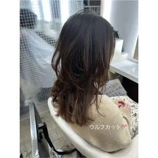 セミロング しまうち れおなのヘアスタイル