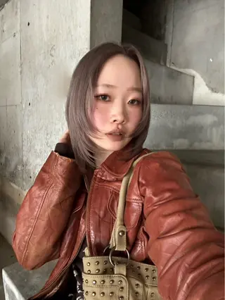 セミロング カラー Haru/THREE …by velvetのヘアスタイル