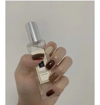 ネイル 高木 維麗絲のネイルデザイン