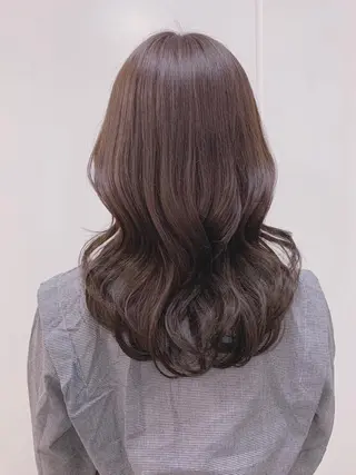 ミディアム カラー ヘアアレンジ 柔らか垢抜けｶﾗｰと ｶｯﾄ🫧ASUKAのヘアスタイル