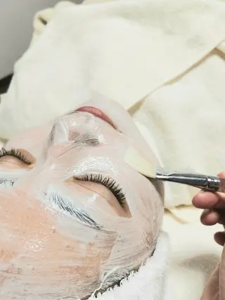 ニキビケア◇ニキビ跡 レゾン京橋店　八崎のエステ・リラクイメージ