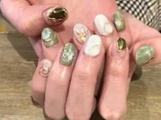 ネイル 八木 香澄のネイルデザイン