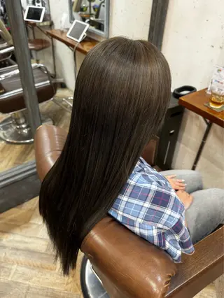 ロング しおん @_qliwjsl_のヘアスタイル