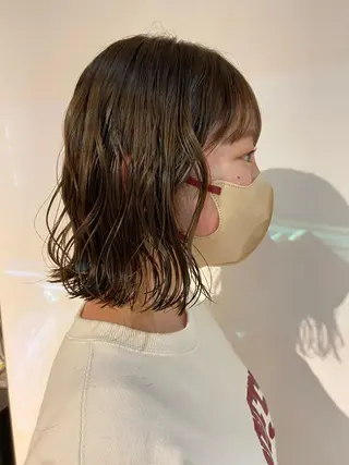 カラー 大塚 夏生のヘアスタイル
