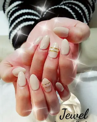 ネイル ＪＥＷＥＬ ＮＡＩＬのネイルデザイン