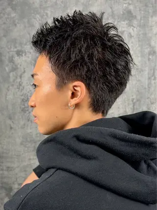 ショート カラー パーマ メンズ 武井 凌のヘアスタイル