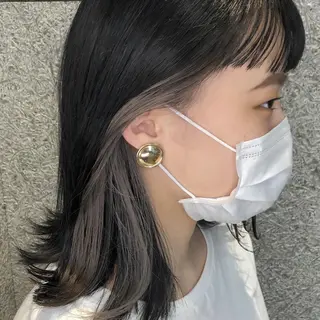 セミロング カラー カトウ ユウカのヘアスタイル