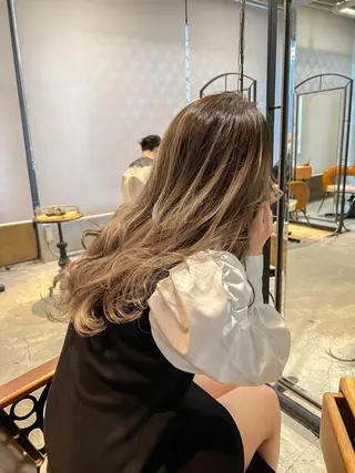 セミロング カラー 海外デザイン🇺🇸 石渡諒太のヘアスタイル