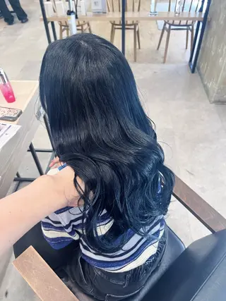 ロング カラー 寒色 ♡ レイヤー ┊︎miyuのヘアスタイル