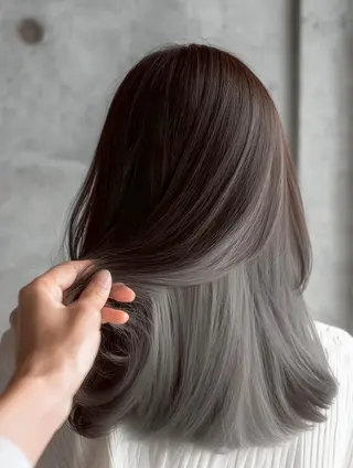 セミロング 【明石の艶髪神様】 染澤尋統のヘアスタイル