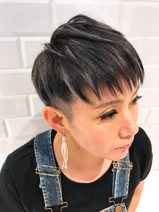 ショート カラー クロスパーマ松永裕久 似合わせカットのヘアスタイル