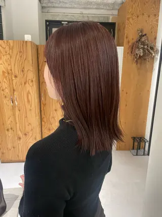 ミディアム アキ/梅田/顔まわり /レイヤーカット/のヘアスタイル