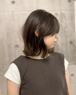 ショート カラー パーマ ヘアアレンジ メンズ 切りっぱなしヘアボブ ミディアムヘアRYOのヘアスタイル
