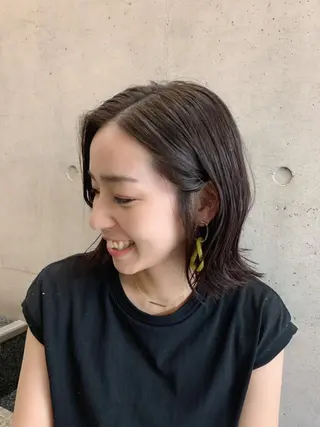 ミディアム Libre 西野圭一のヘアスタイル