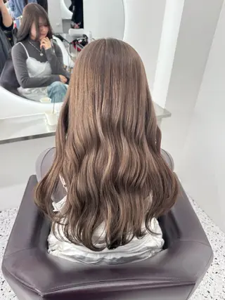 ロング カラー ベージュ透明感カラー 🫧AYUMI🫧のヘアスタイル
