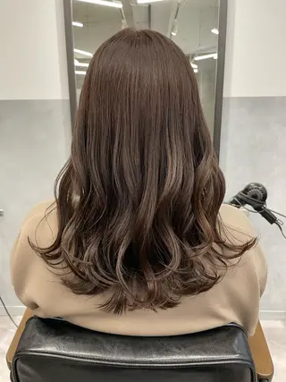 ロング カラー ツノダ ルカのヘアスタイル