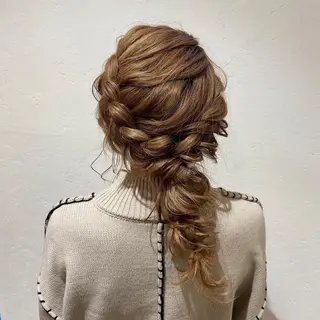 ロング ヘアアレンジ THINK SHOP sakiのヘアスタイル