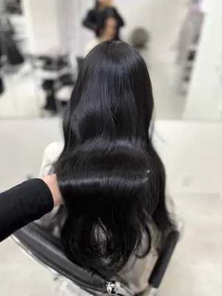 ロング ワンホンヘア 🤍𝑀𝐼𝐻𝑂のヘアスタイル
