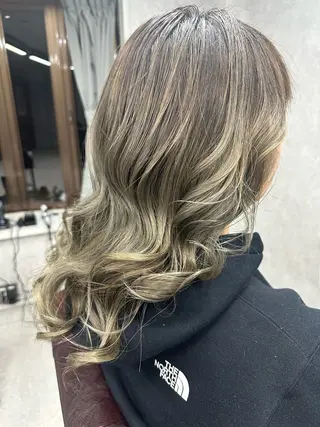ロング カラー Lien 深井店のヘアスタイル