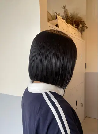 ミディアム 小久保 里紗のヘアスタイル