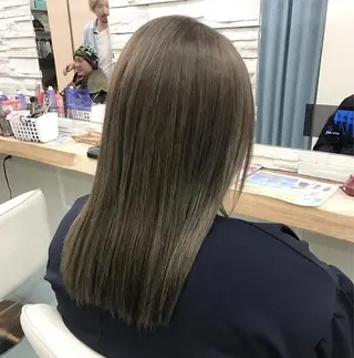 ロング カラー 中川 仁のヘアスタイル