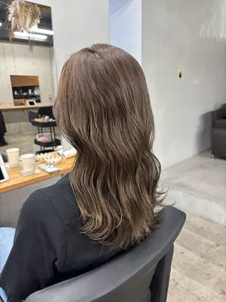 セミロング カラー mono / Manatoのヘアスタイル