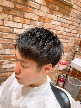 ショート ヒロ銀座 石川 昂のヘアスタイル