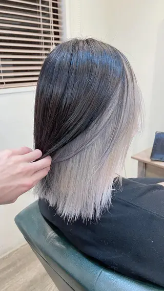 ミディアム ブリーチ毛の縮毛矯正 ハイトーン/岡本智樹のヘアスタイル