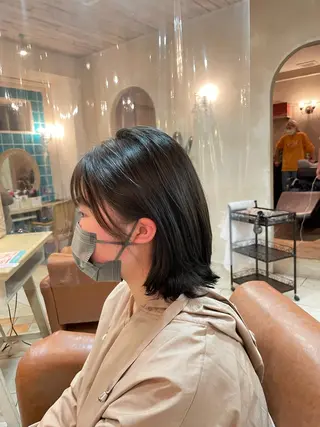 ミディアム ショートカットなら 前平友慈のヘアスタイル