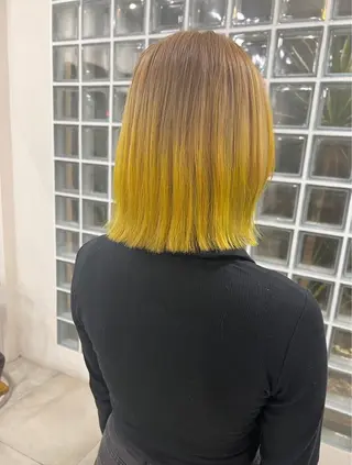 ショート カラー 佐藤 凜のヘアスタイル