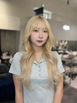 ロング 【elyts】 COCOROのヘアスタイル