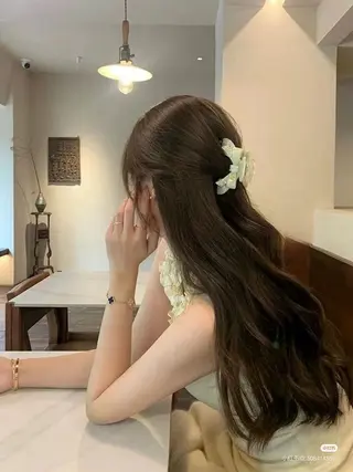 ロング カラー 𓏸レイヤー髪質改善 透けカラーカノン🫧のヘアスタイル