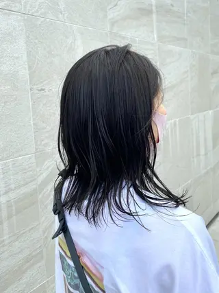 セミロング カラー 中川 茜里のヘアスタイル