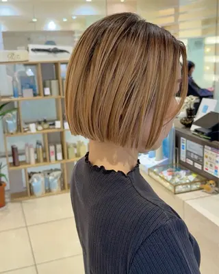 ショート カラー ボブ/ 似合わせ🥀原ちひろのヘアスタイル