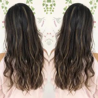 ロング カラー 三鷹で1番ショート ボブをカットする新谷のヘアスタイル