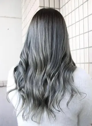 ロング カラー 高橋 奈津沙のヘアスタイル