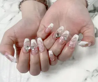 ロング カラー ネイル Q Free nailsのネイルデザイン