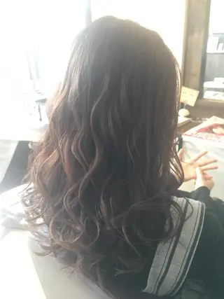 ロング 松本 亮のヘアスタイル