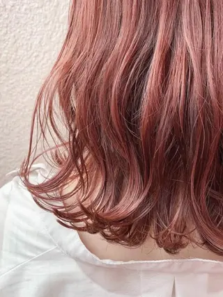 カラー RYOTA / 泉中央のヘアスタイル