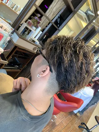 ショート カラー パーマ 美容室シャルム⭐️ 清水　勇希🩷のヘアスタイル