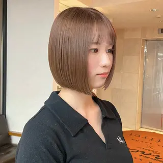 ショート カラー 透明感/ベージュ/ 艶髪/ボブ🫧門脇由のヘアスタイル