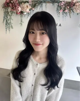 ロング カラー ami omochaのヘアスタイル