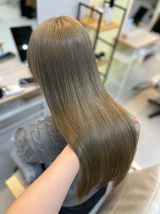ロング カラー BELLE by revo 山口 か乃のヘアスタイル