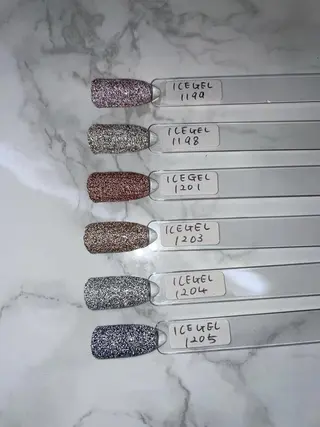 ネイル Nail Salon yのネイルデザイン