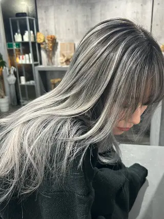 カラー 前田 匡蔵のヘアスタイル