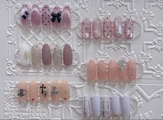 ネイル 夏目 雅子のネイルデザイン