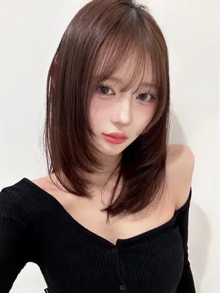 ミディアム 小顔見えカット/ 韓国レイヤー🇰🇷のヘアスタイル