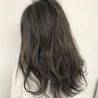 ロング カラー 三鷹で1番ショート ボブをカットする新谷のヘアスタイル