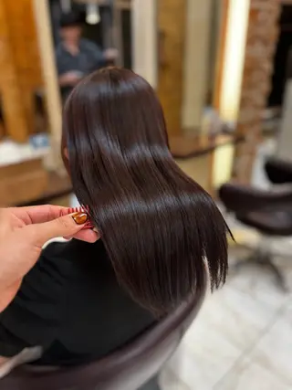 ロング ⭐️透け感カラー /齊藤容史⭐️のヘアスタイル
